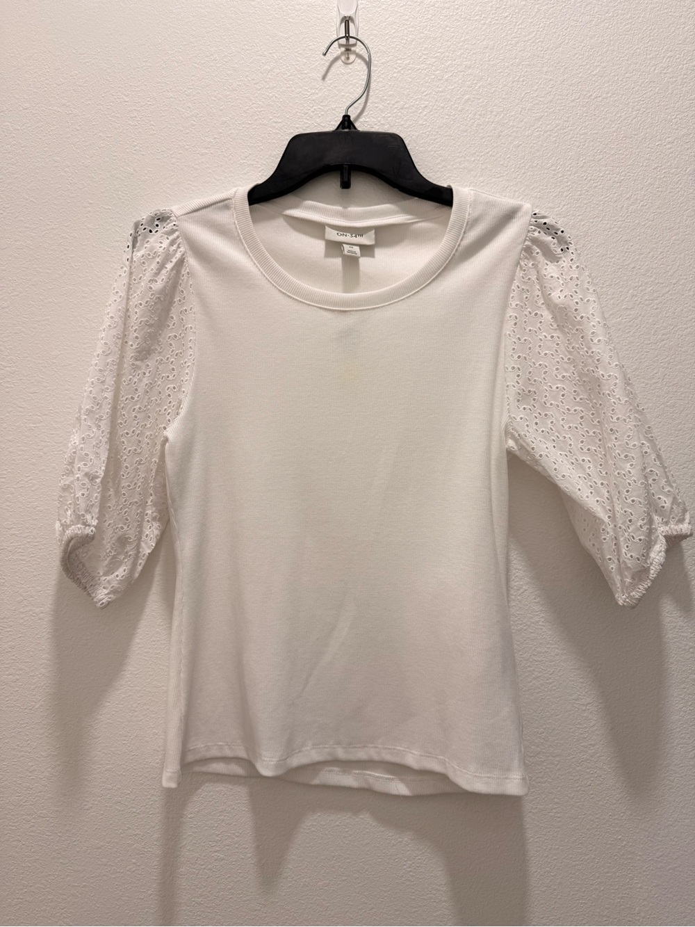 On 34th, Bright White Eyelet Puff-Sleeve Cotton Blend Top, Size XS NWT